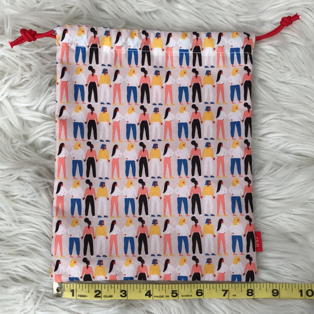 Ipsy Bags - Picture 6 of 7